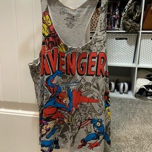 ⛔️SOLD⛔️Disney Avengers Tank